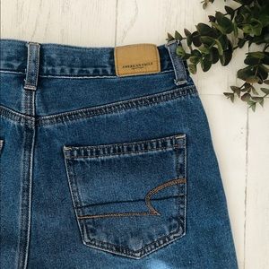 Distressed American Eagle shorts